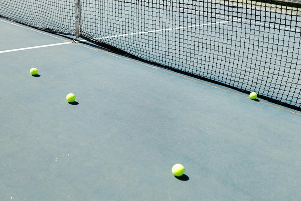 How Can Emerging Athletes Make Headlines in UK Sports?